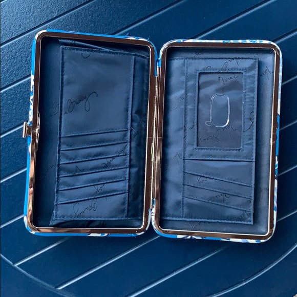 Bundle of Vera Bradley Essentials - Picture 3 of 14